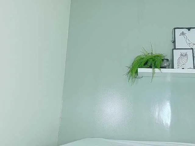 Offline Kendalmiller on BongaCams