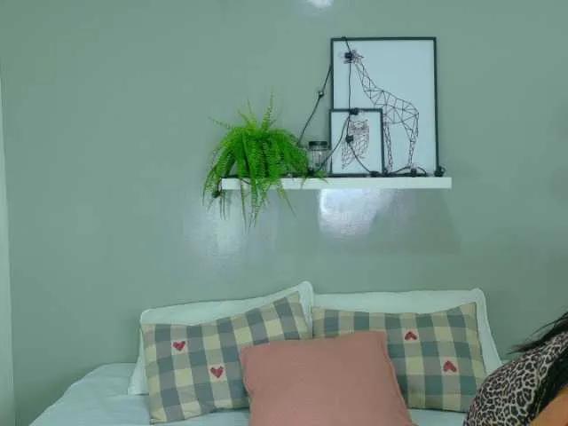 Offline Kendalmiller on BongaCams