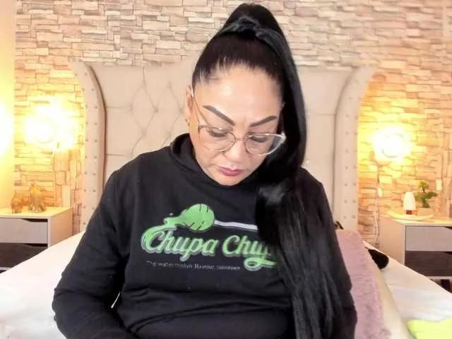 Offline Keyla-Ruiz on BongaCams