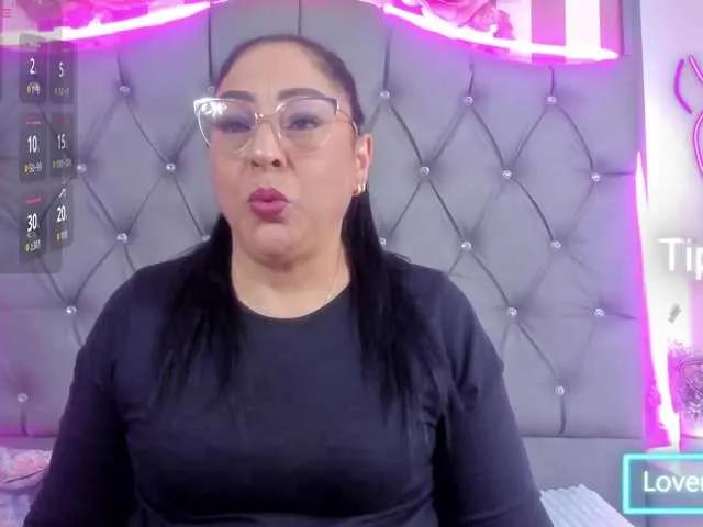 Offline Keyla-Ruiz on BongaCams