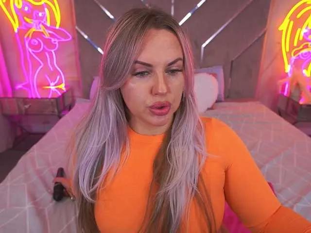 Offline KiraCandyS on BongaCams