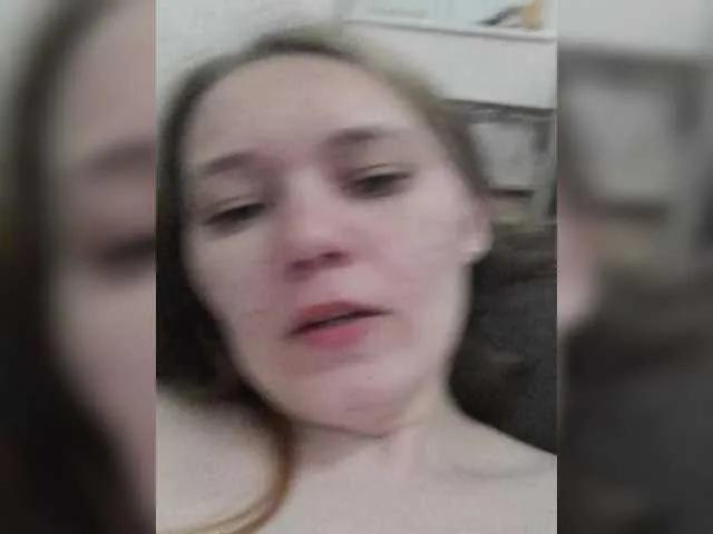 Offline Kisa75 on BongaCams
