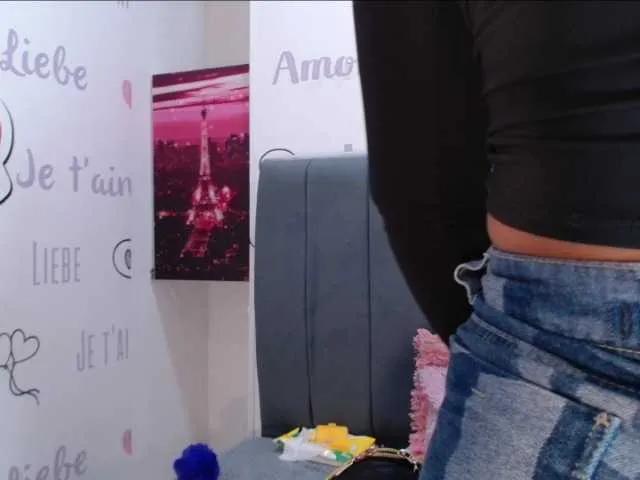 Offline KittyBrooke on BongaCams