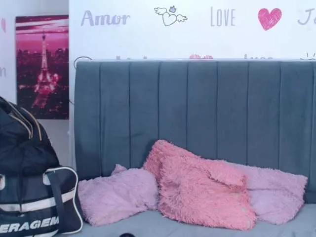 Offline KittyBrooke on BongaCams