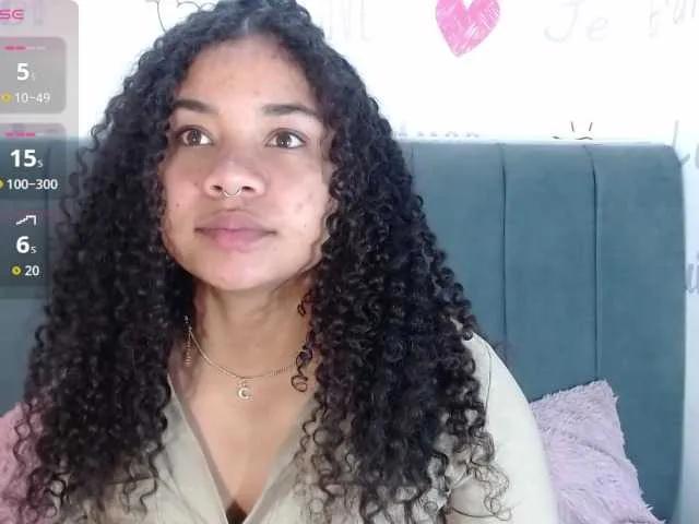 Offline KittyBrooke on BongaCams