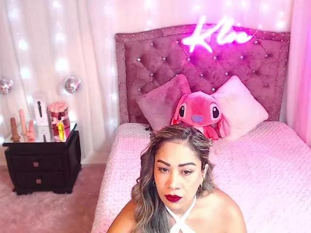 Offline KloeFernandez on BongaCams