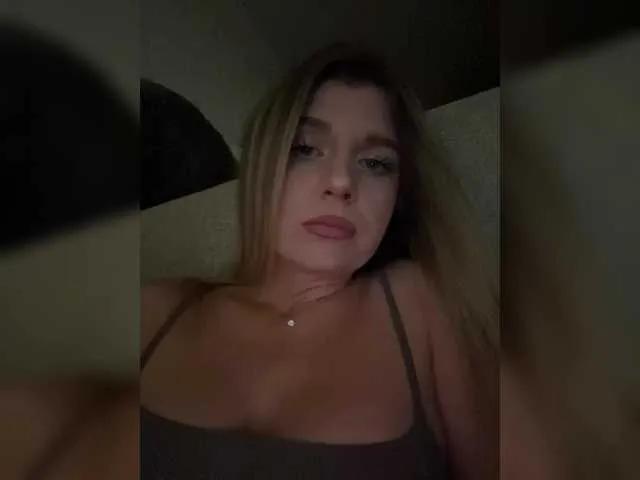 Offline KotiMrrr on BongaCams