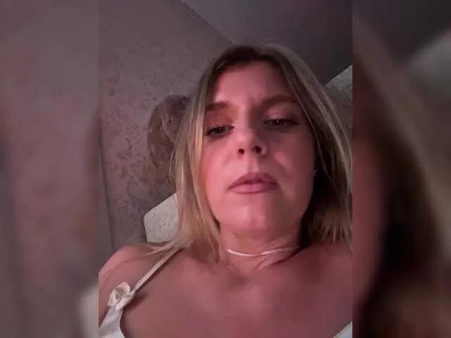 Offline KotiMrrr on BongaCams