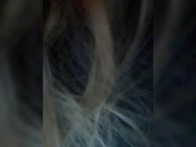 Offline L0lly-D0lly on BongaCams
