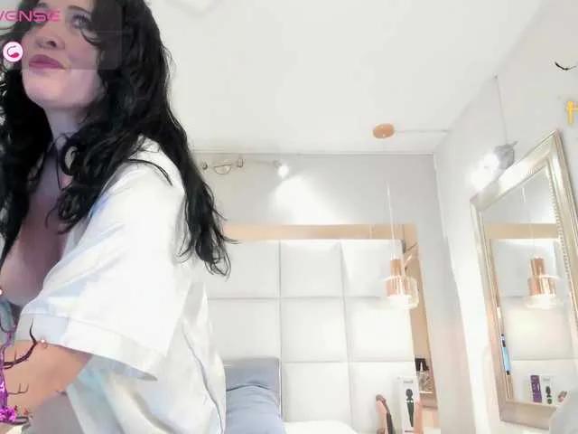 Offline lady-hellen on BongaCams