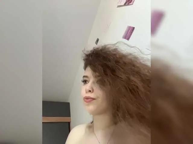 Offline LadyEmily on BongaCams