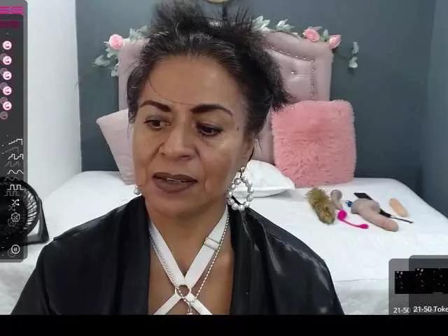 Offline lalisha-96 on BongaCams