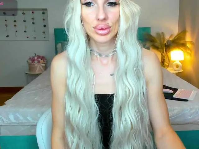 Offline lana-sweetie on BongaCams