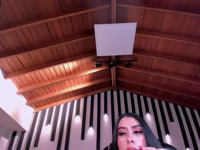 Offline LeahLombardi on BongaCams