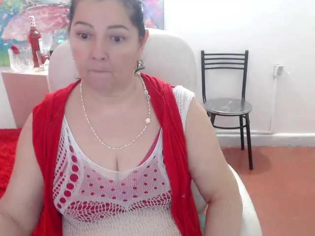 Offline leonela on BongaCams