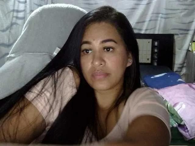 Freechat Letty33 on BongaCams