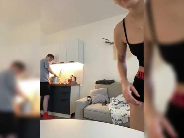Offline LinaTwins on BongaCams