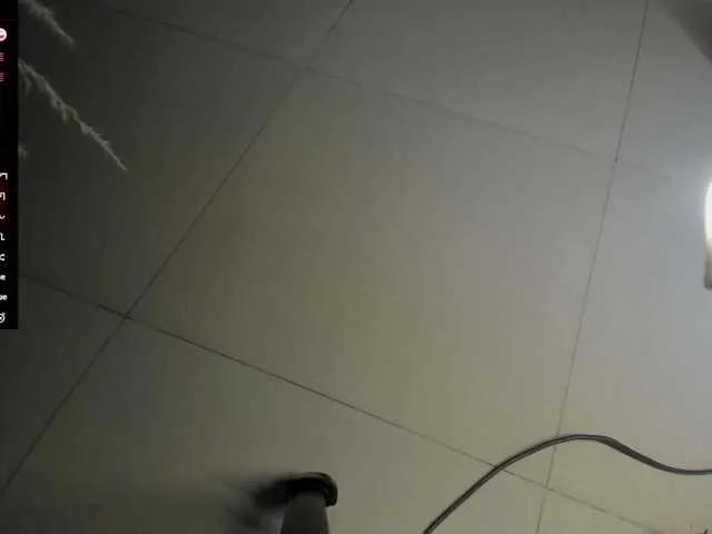 Offline Lissalittlee on BongaCams