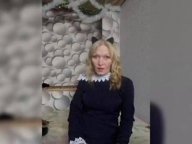 Offline LizSage on BongaCams