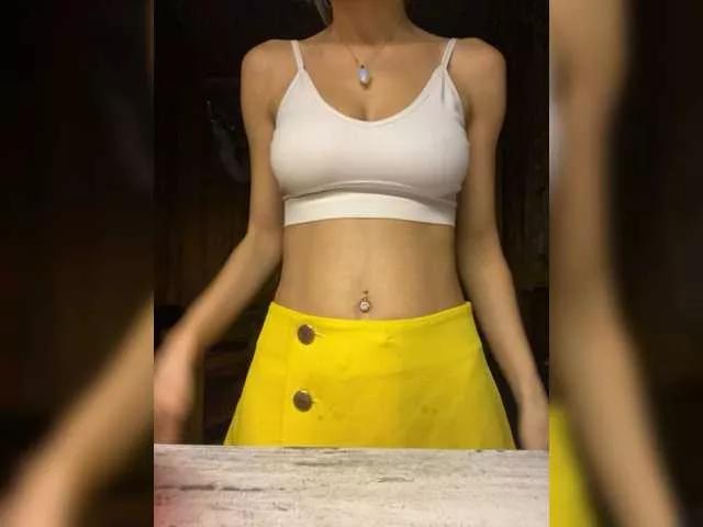 Lola3000 on BongaCams 