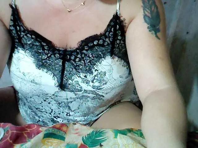 Freechat lovelylovelybabexx on BongaCams
