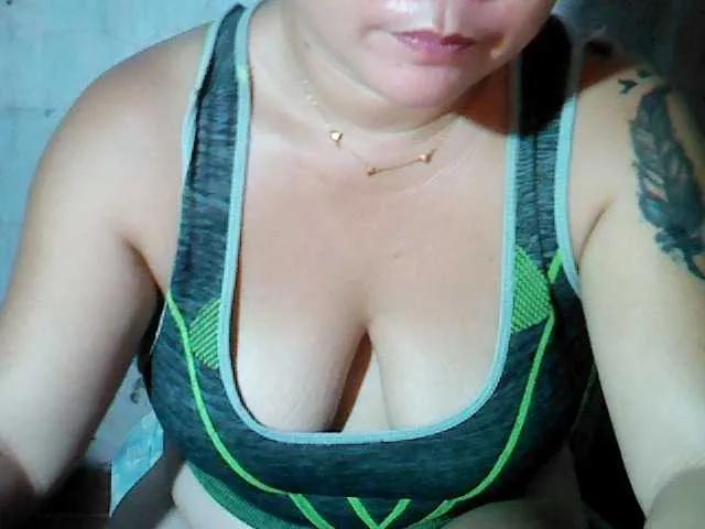 Freechat lovelylovelybabexx on BongaCams