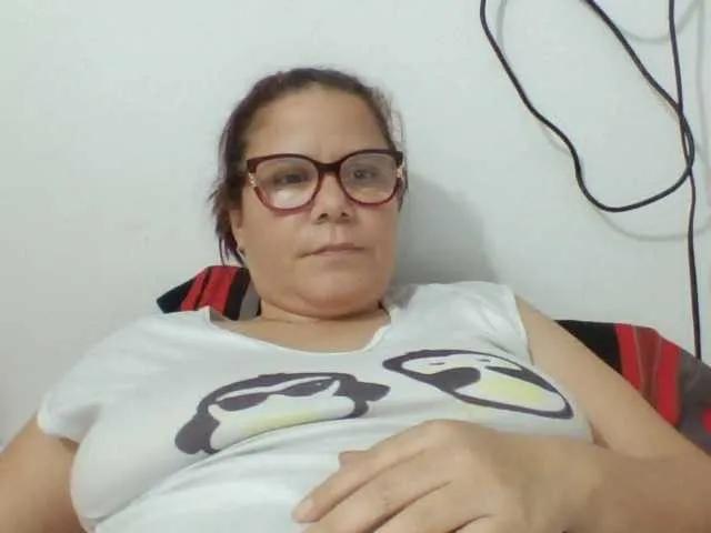 Freechat lucianamaster on BongaCams