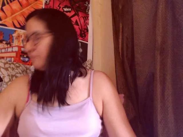 Offline lucyLUxxx on BongaCams