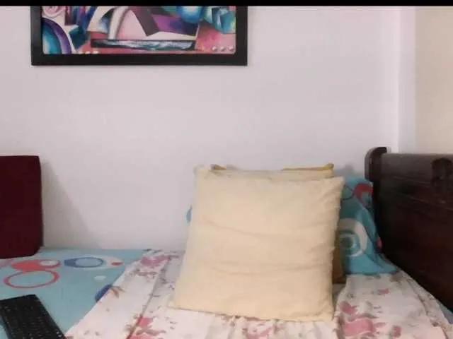 Freechat Lucypalmax on BongaCams