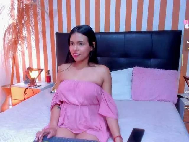 Offline LunaToledo on BongaCams