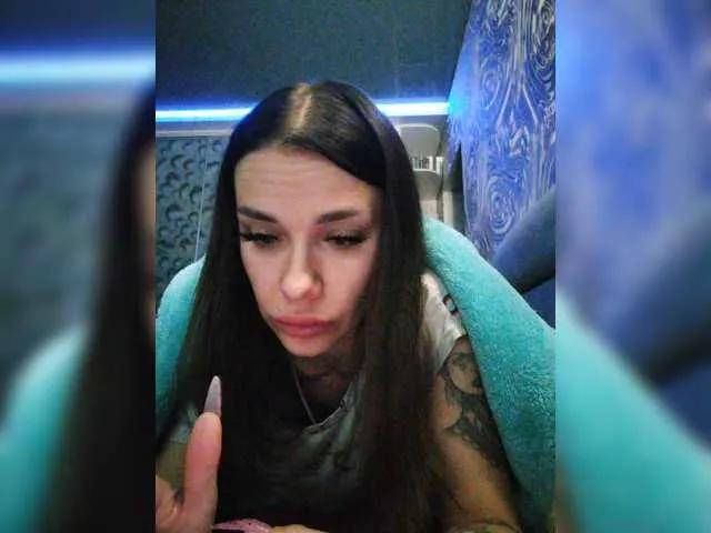 Offline MaidenCrystal on BongaCams