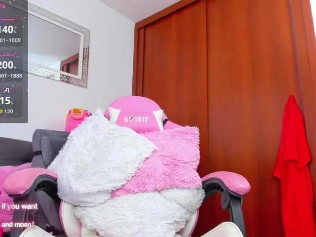 Offline MarianaReyes on BongaCams