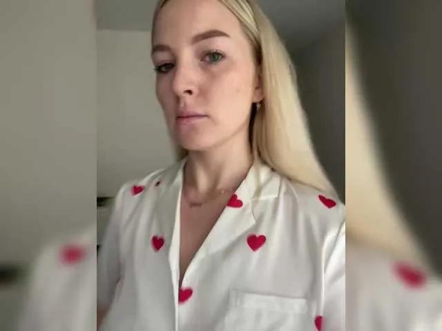 Offline Marysik on BongaCams