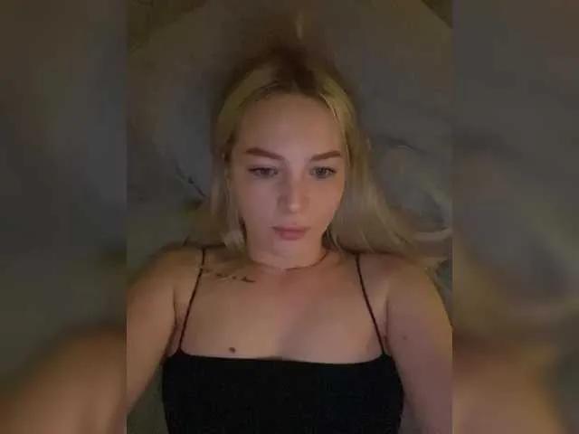 Offline Marysik on BongaCams