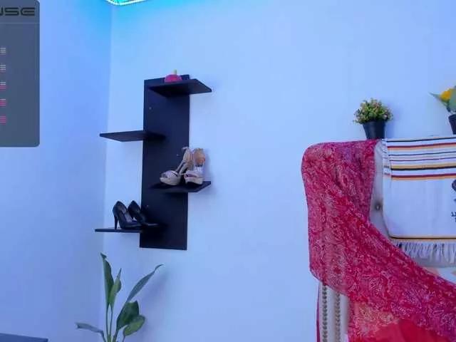 Offline MatureBlonde on BongaCams