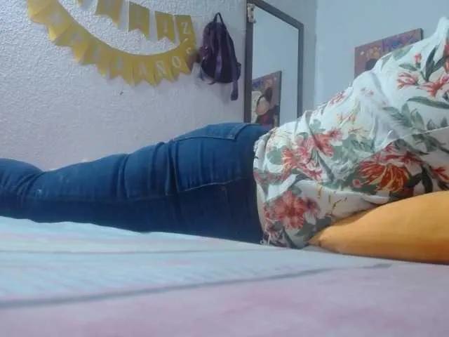 Offline maturehornykinky on BongaCams