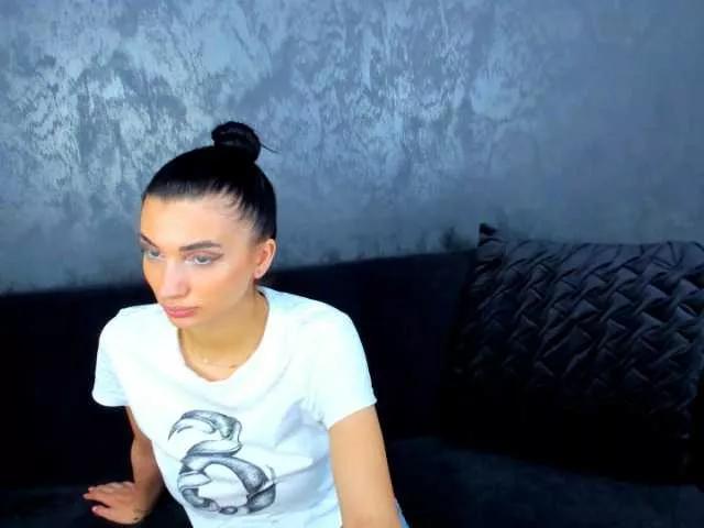 MayaSin3 on BongaCams 