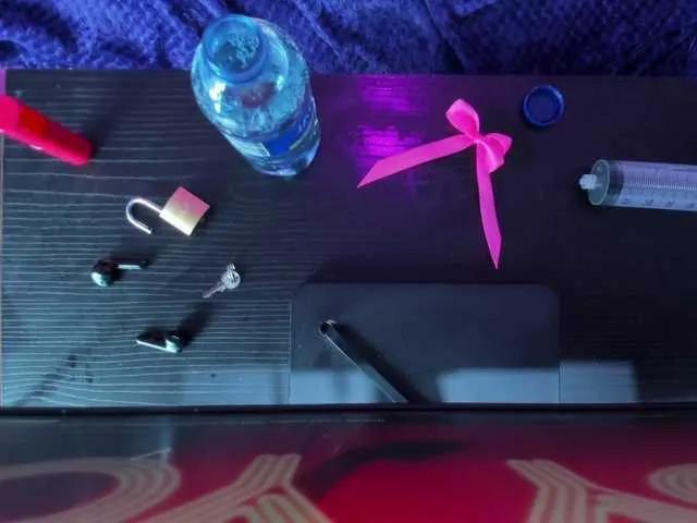 Freechat MiaaDavis on BongaCams