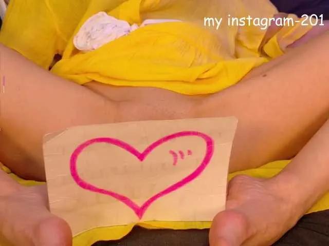 Offline Milforja on BongaCams