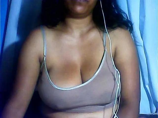 MIRANDAW — Freechat on BongaCams