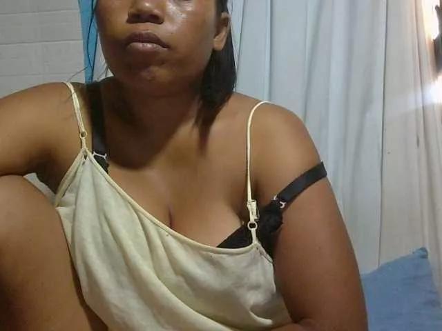 Offline MIRANDAW on BongaCams