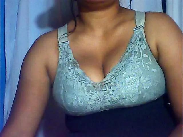 Offline MIRANDAW on BongaCams