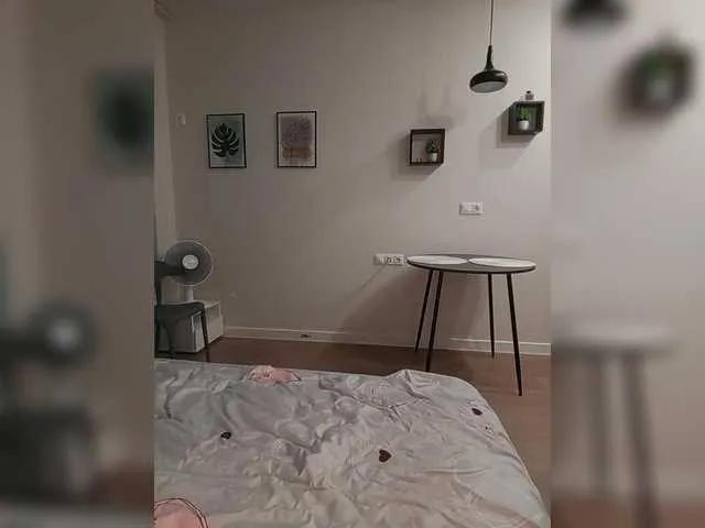 miss-1m on BongaCams
