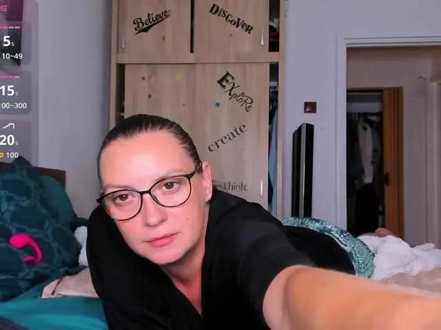 misskimy8 on BongaCams