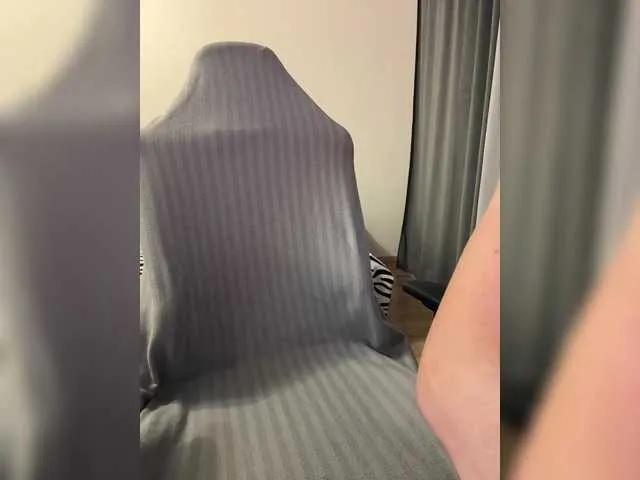 Offline molochnaya000 on BongaCams