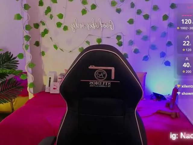 Freechat Naomy-tay1 on BongaCams