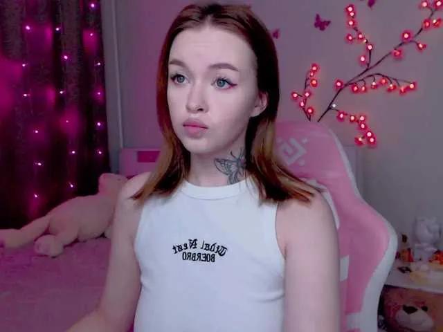 Offline NaughtyMable on BongaCams