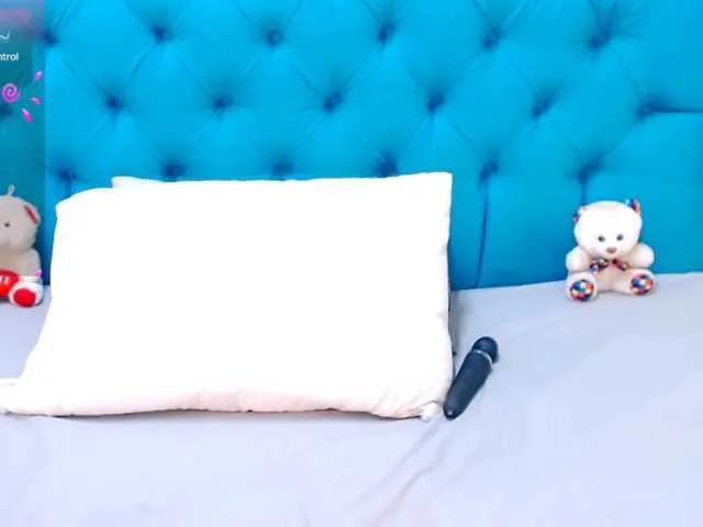 Offline Nayla-Garner on BongaCams