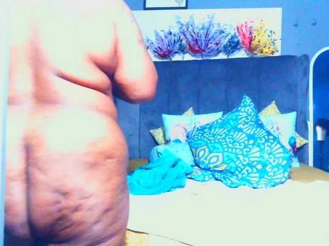 Freechat PearBlu38 on BongaCams