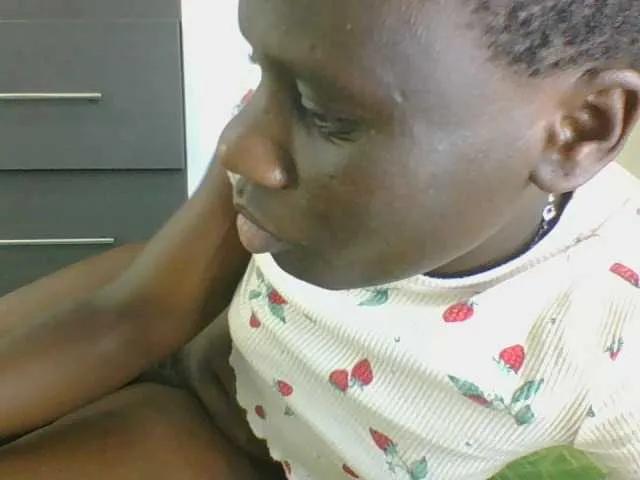 Offline Petitegoddess on BongaCams